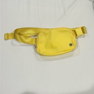 Everywhere Belt Bag 1L